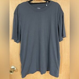 #108-PRANA- black shirt sleeve TShirt